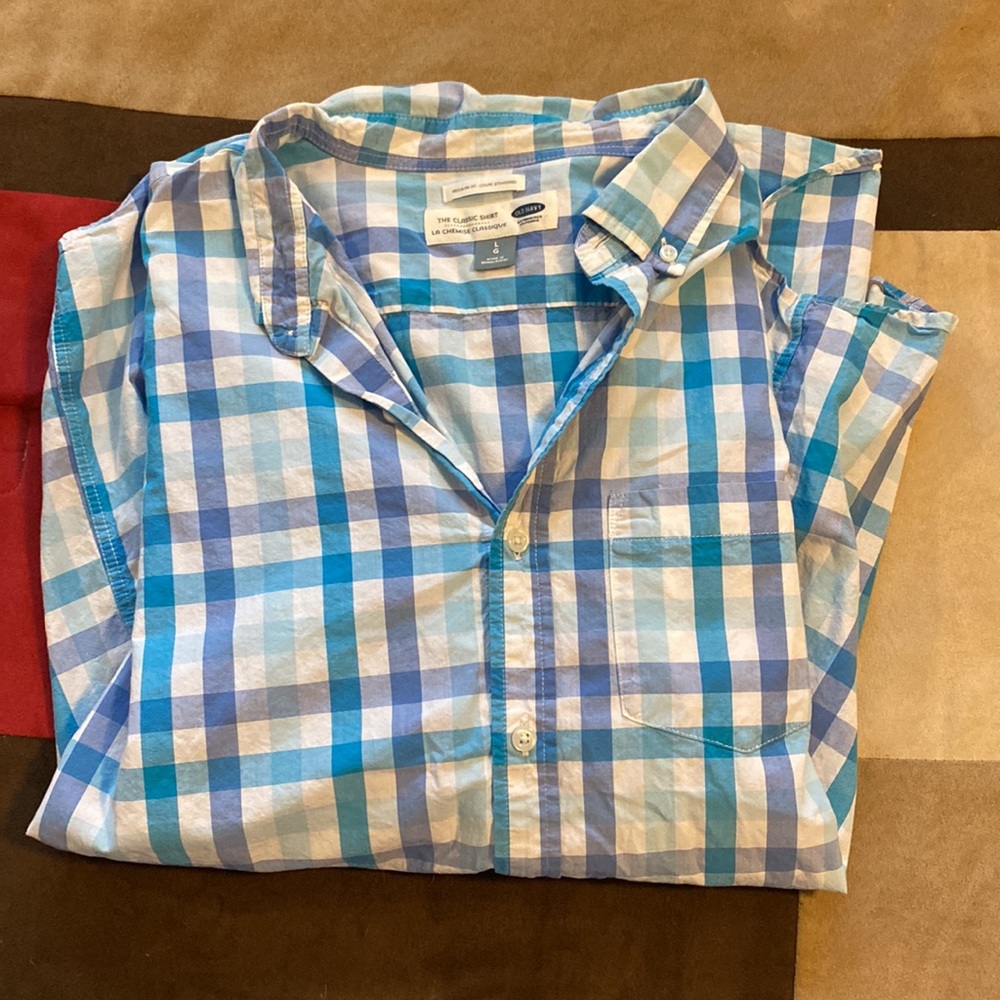 Old Navy Size Large blue button down long sleeve